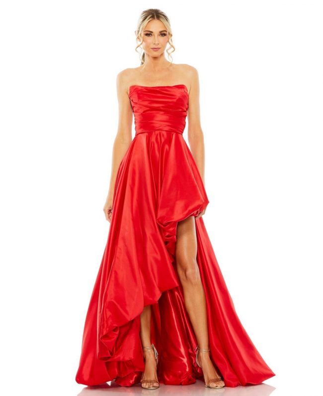 Women's Strapless Rouched Gown - Red